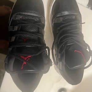 Kids Jordan’s size 3